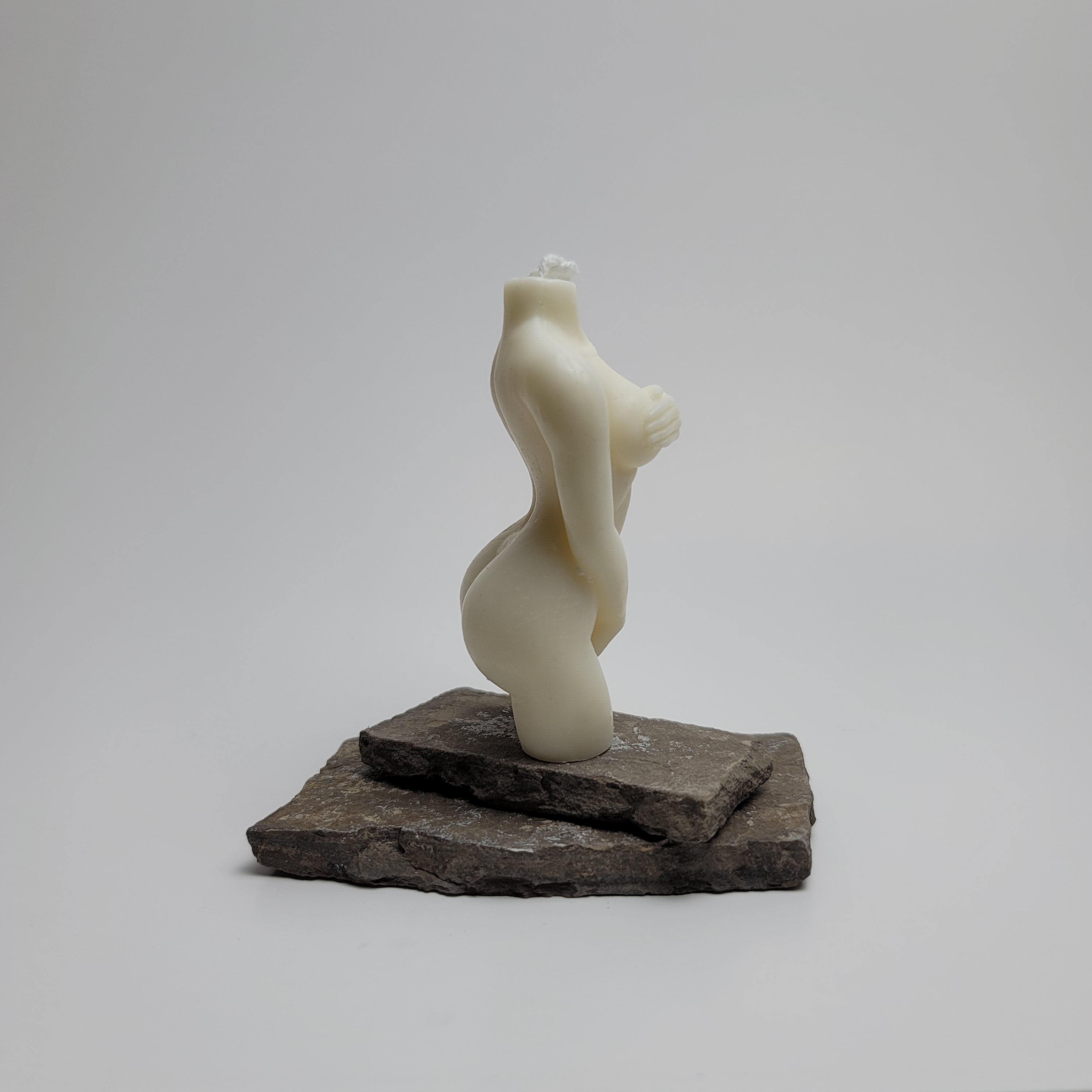 Lucretia Mini